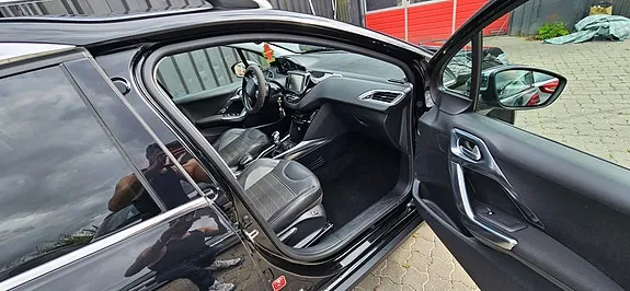 Peugeot 2008 2014 photo 3