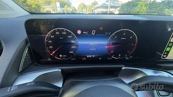 Mercedes-Benz Glb 2024 photo 2