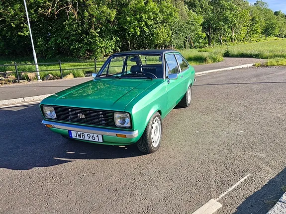 Ford Escort 1977 photo 2