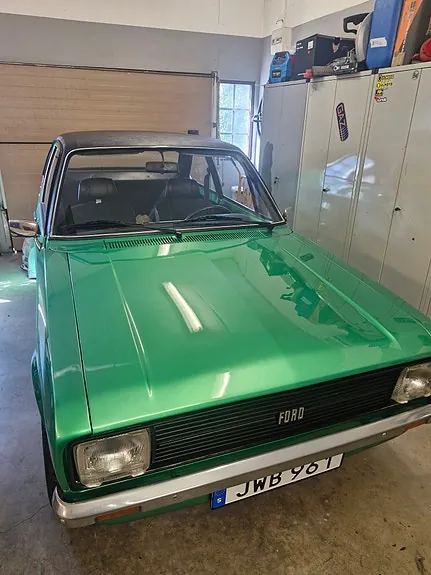 Ford Escort 1977 photo 4