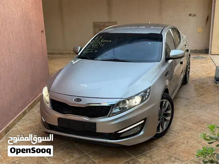 Kia K5 2011 photo 2