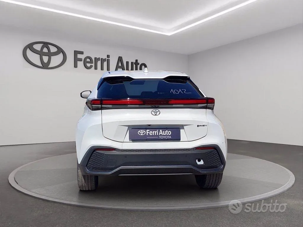 Toyota C-Hr 2025 photo 3