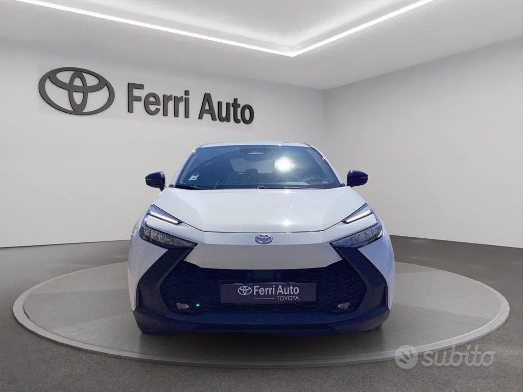 Toyota C-Hr 2025 photo 4
