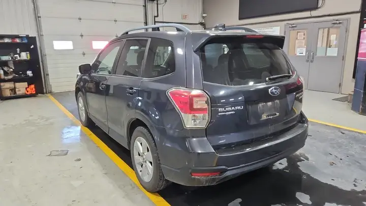 Subaru Forester 2017 photo 3