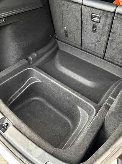 Tesla Model Y 2023 photo 3