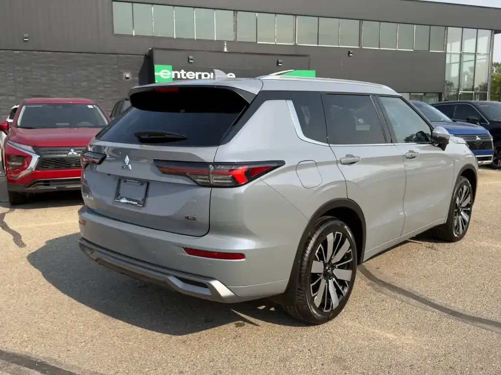 Mitsubishi Outlander 2026 photo 5
