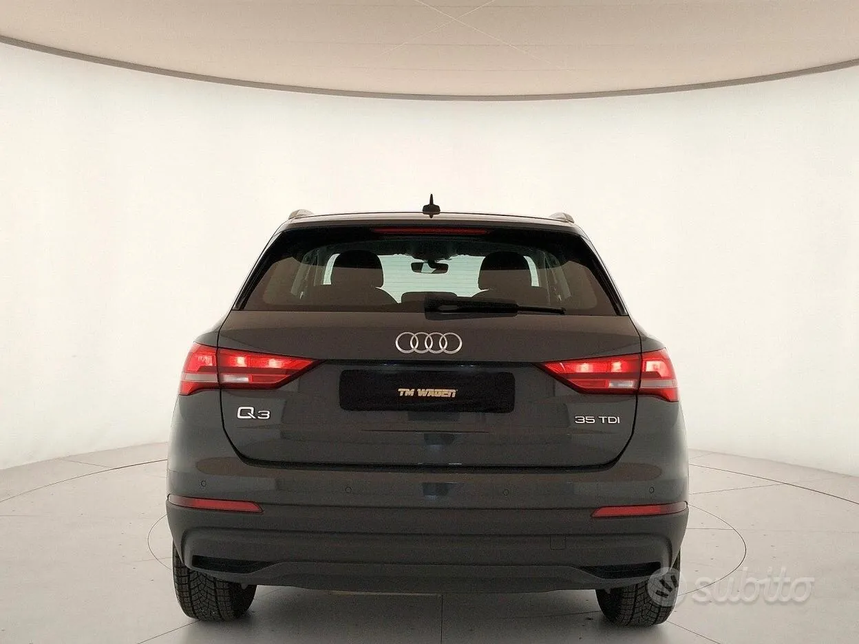 Audi Q3 2019 photo 5