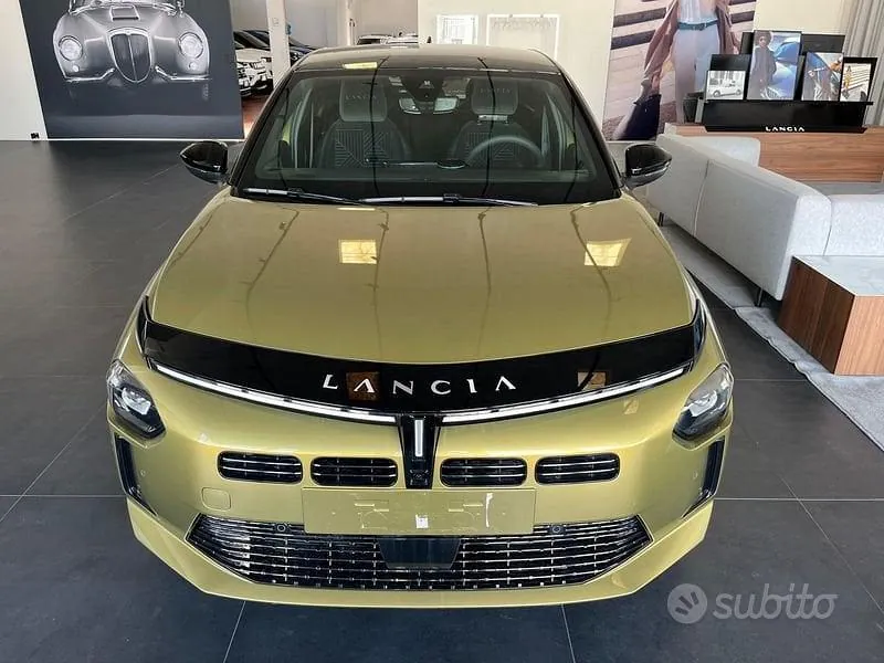 Lancia Ypsilon 2024 photo 2