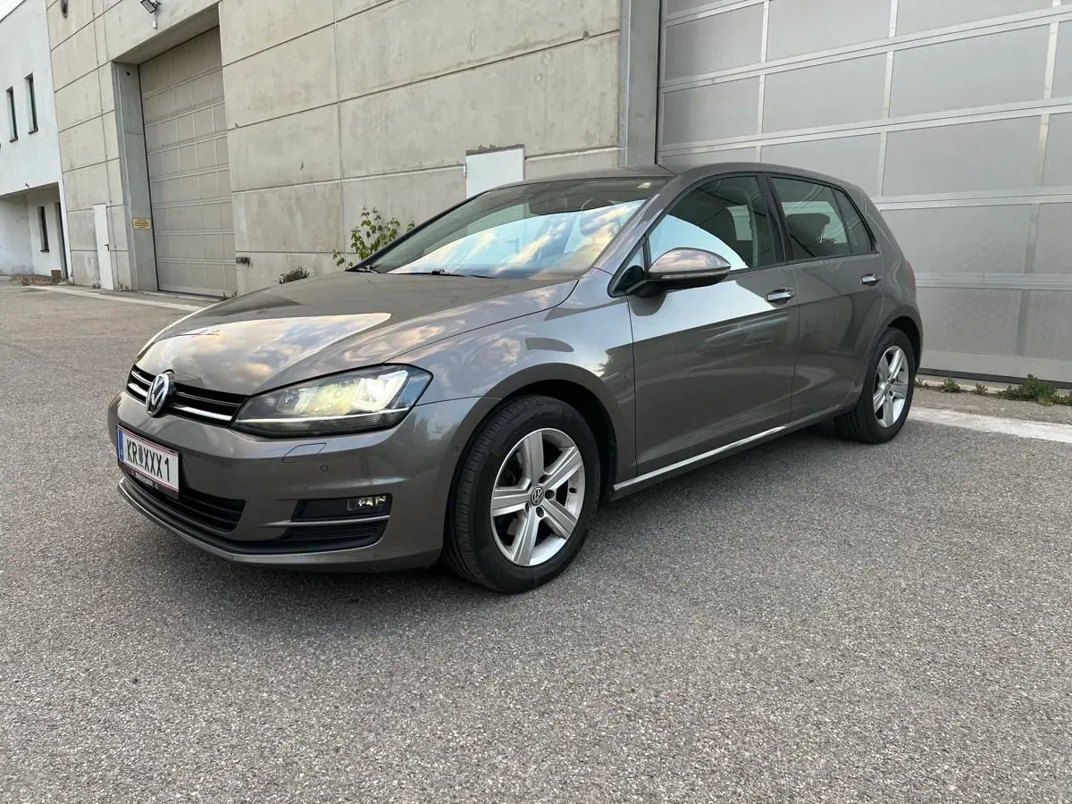 Volkswagen Golf 2013 photo 2