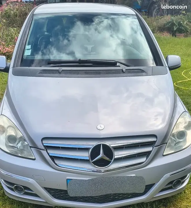 Mercedes-Benz B-Class 2009 photo 2