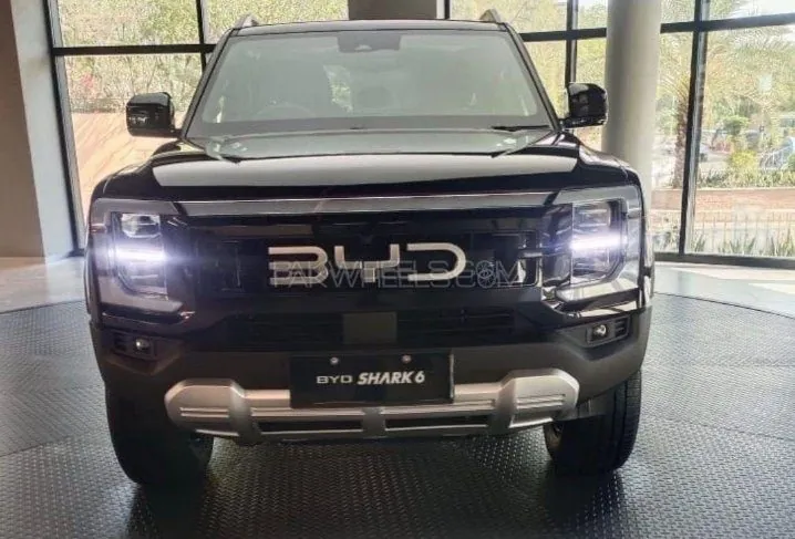 BYD Shark 6