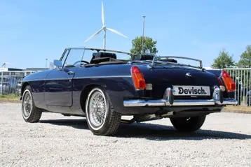 MG B 1974 photo 3