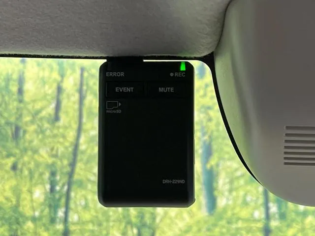 Honda N-Box 2023 photo 5