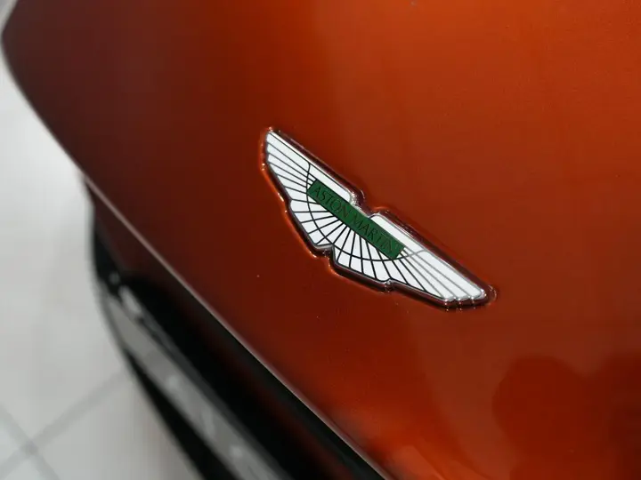 Aston Martin Db11 2016 photo 5