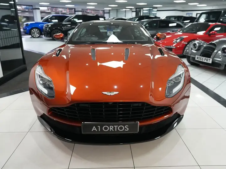 Aston Martin Db11 2016 photo 2