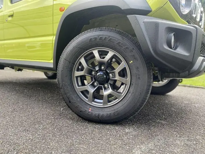 Suzuki Jimny 2026 photo 2