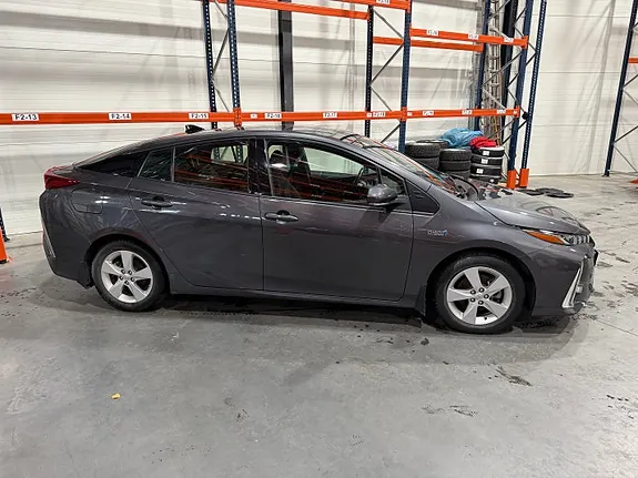 Toyota Prius 2020 photo 3
