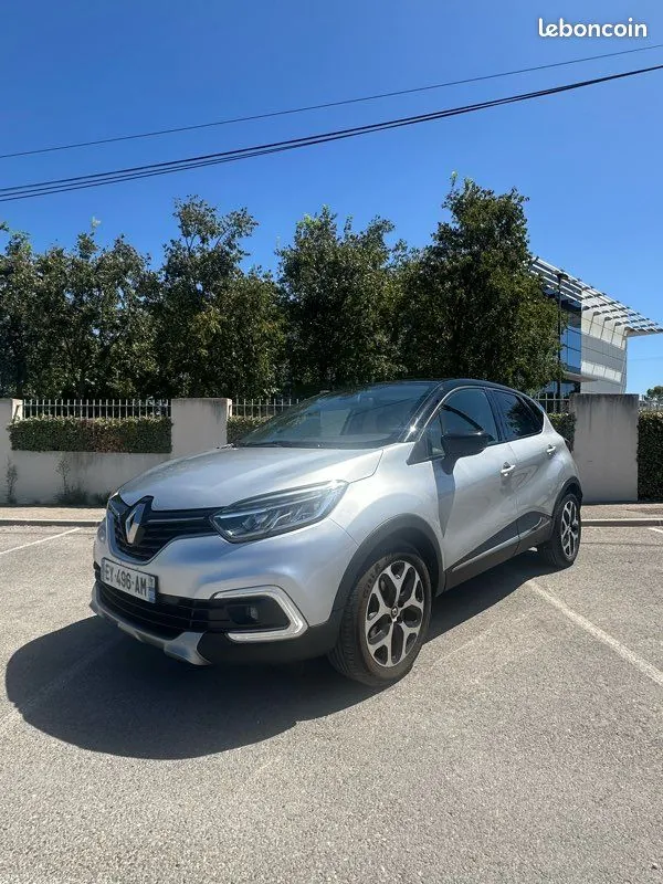 Renault Captur 2018 photo 2