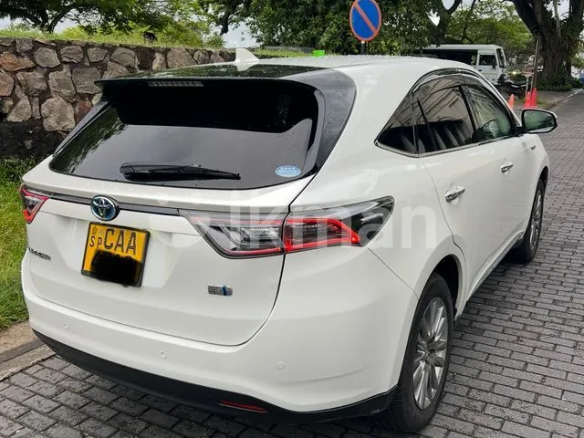 Toyota Harrier 2014 photo 3