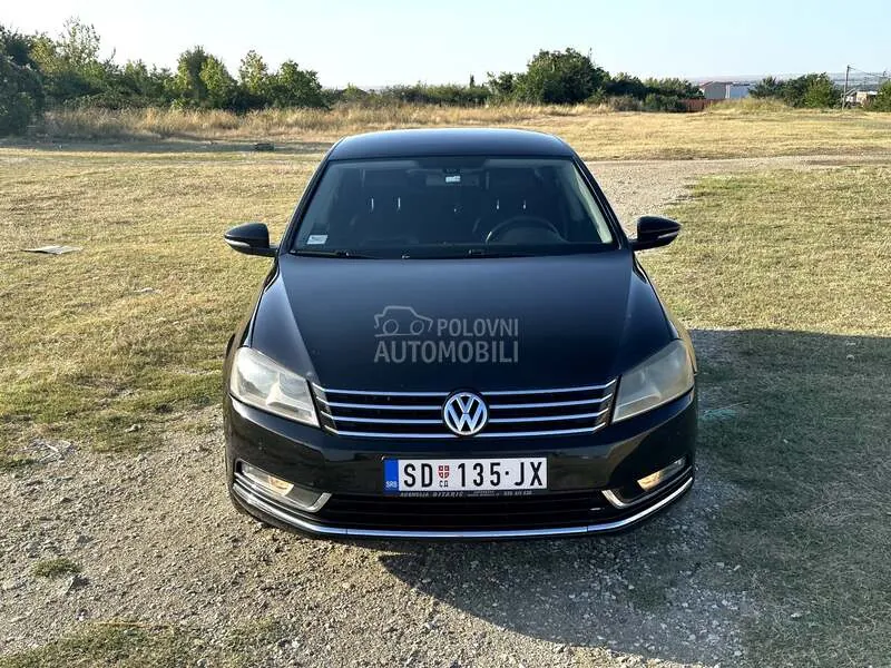 Volkswagen Passat B7 2011 photo 2