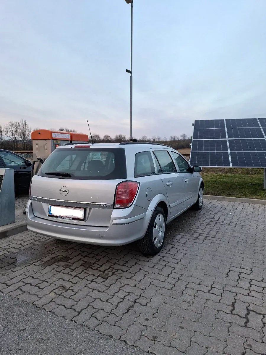 Opel Astra 2007 photo 3