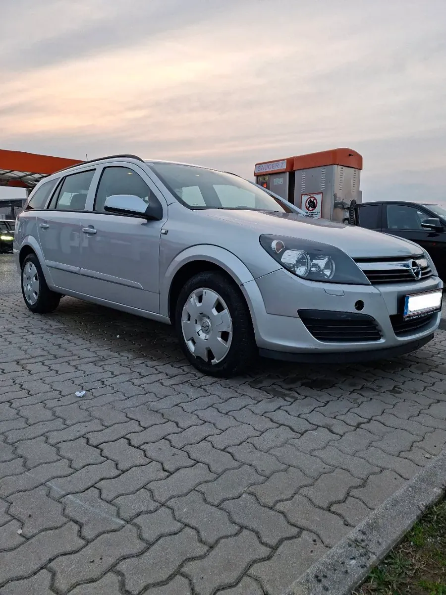 Opel Astra 2007 photo 2