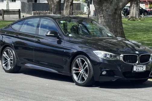 BMW 320I