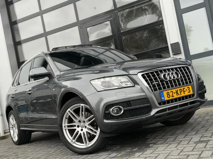 Audi Q5 2010 photo 2