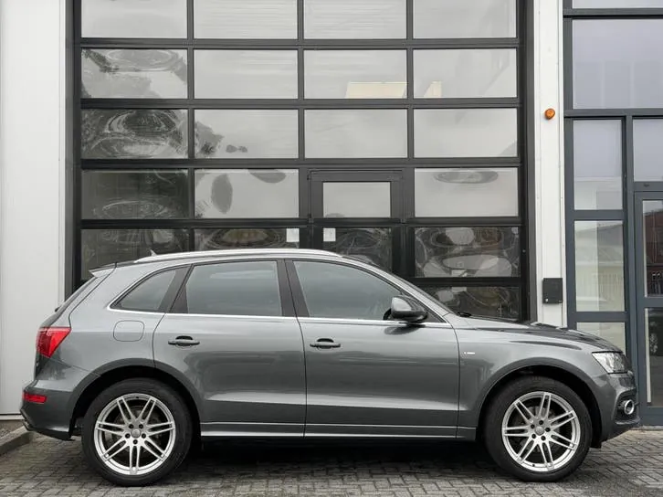 Audi Q5 2010 photo 3