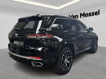 Jeep Grand Cherokee 2023 photo 2