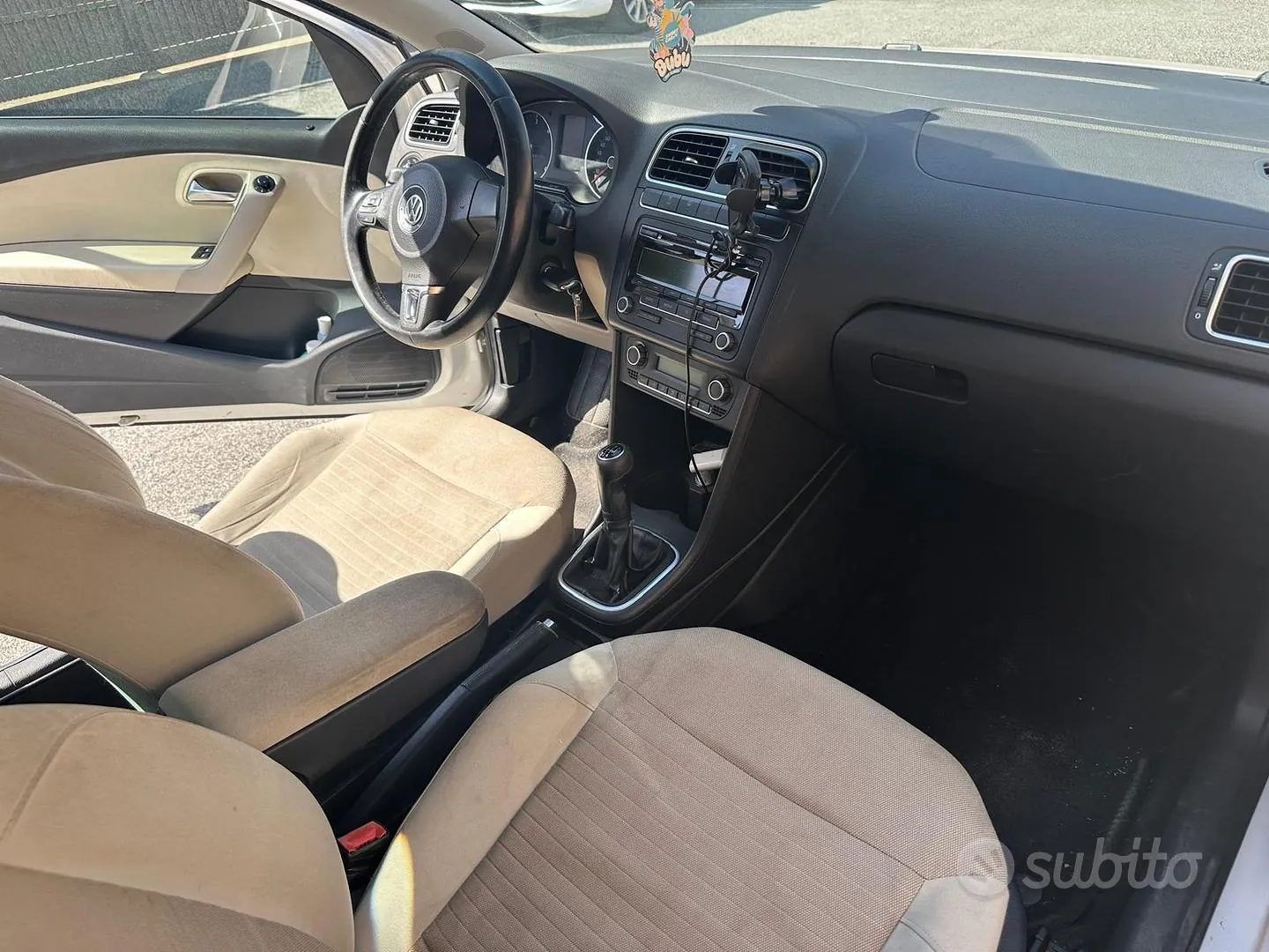 Volkswagen Polo 2010 photo 3