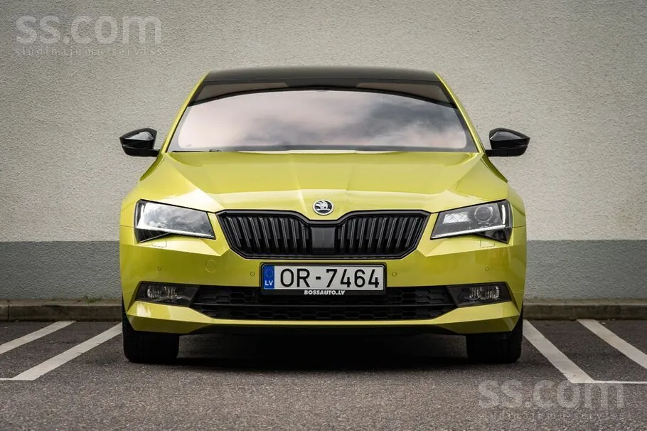 Skoda Superb 2019 photo 2