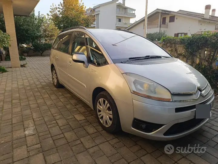 Citroen C4 Picasso 2009 photo 3