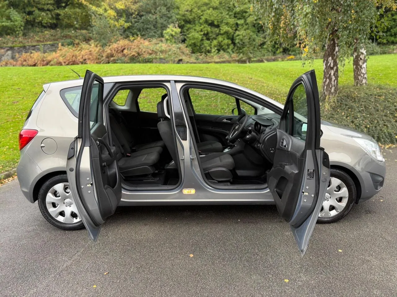Vauxhall Meriva 2011 photo 5