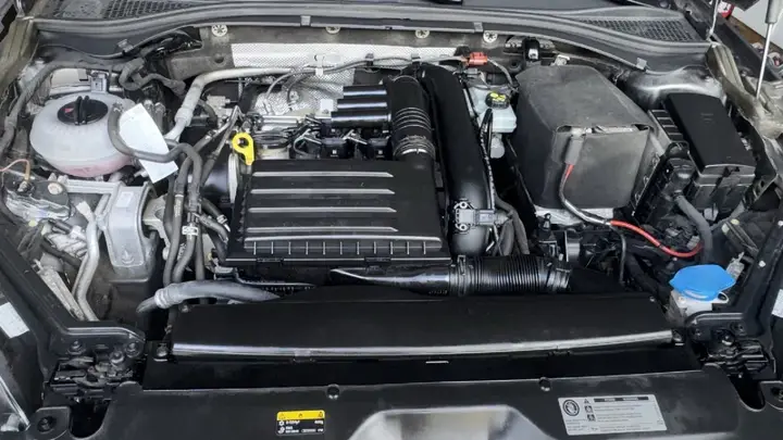 Skoda Superb 2016 photo 2
