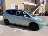 Honda Fit 2005 photo 2