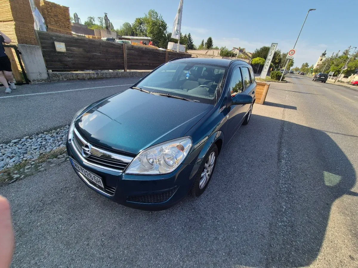 Opel Astra 2007 photo 2