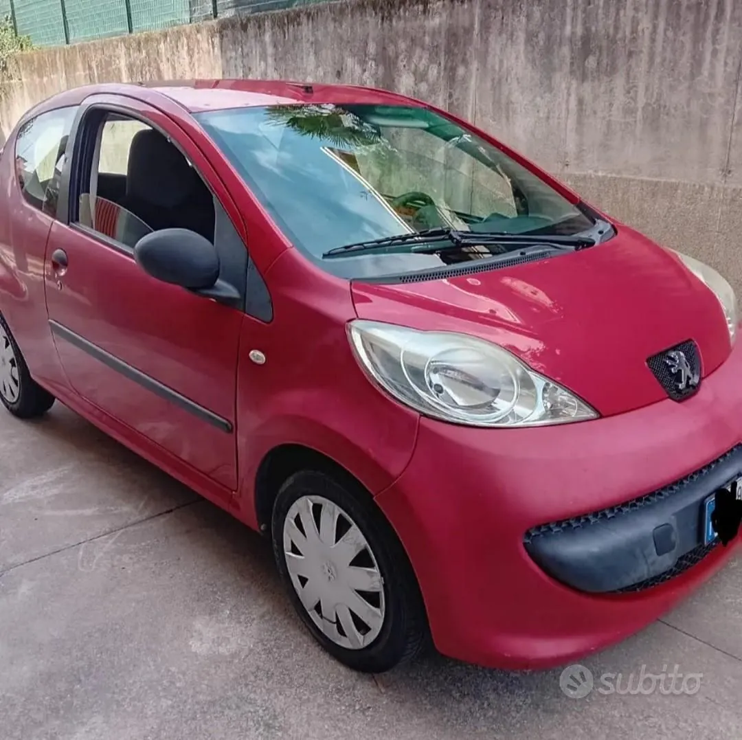 Peugeot 107 2008 photo 3