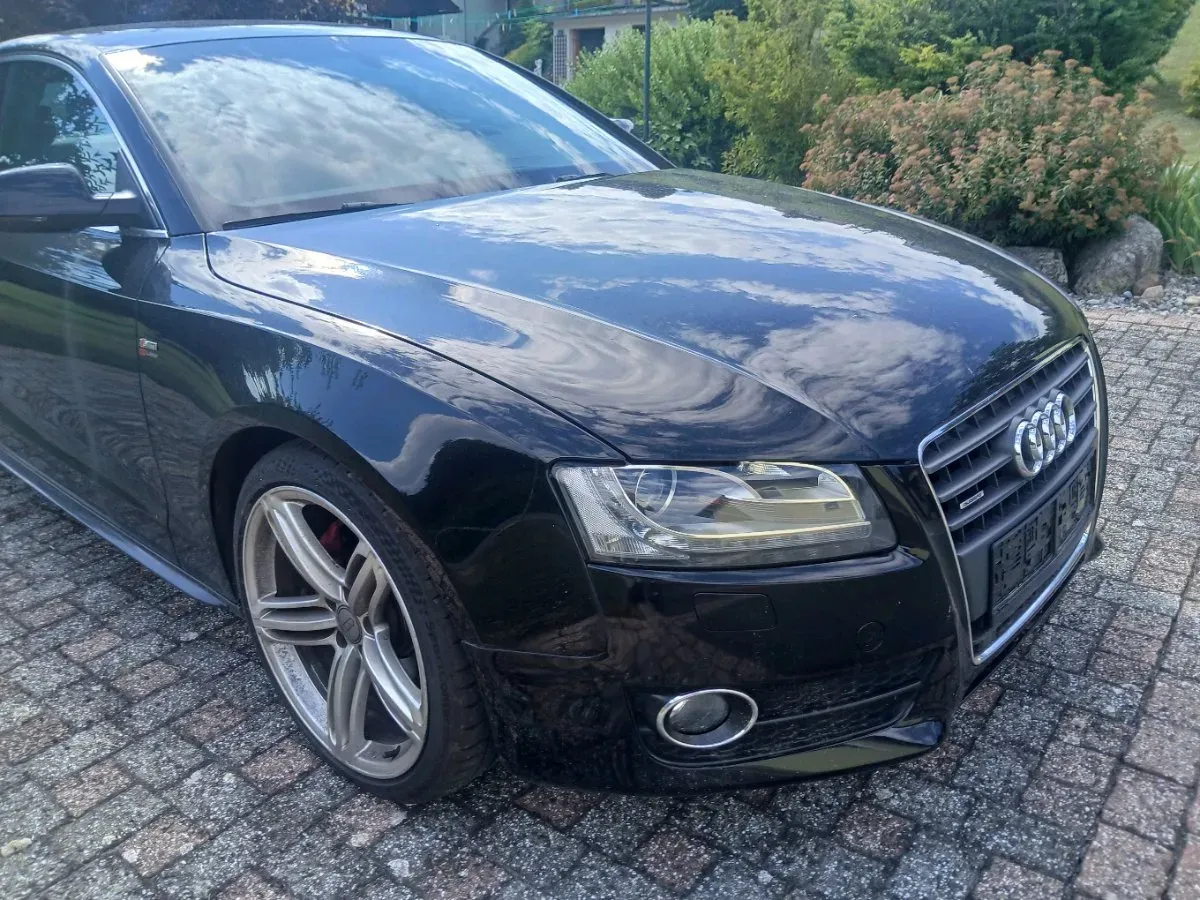 Audi A5 2010 photo 2