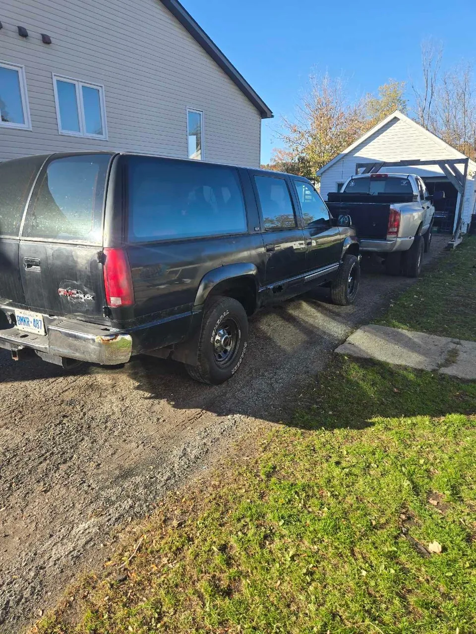 GMC Suburban 1993 photo 3