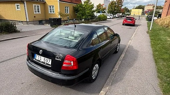 Skoda Octavia 2008 photo 4
