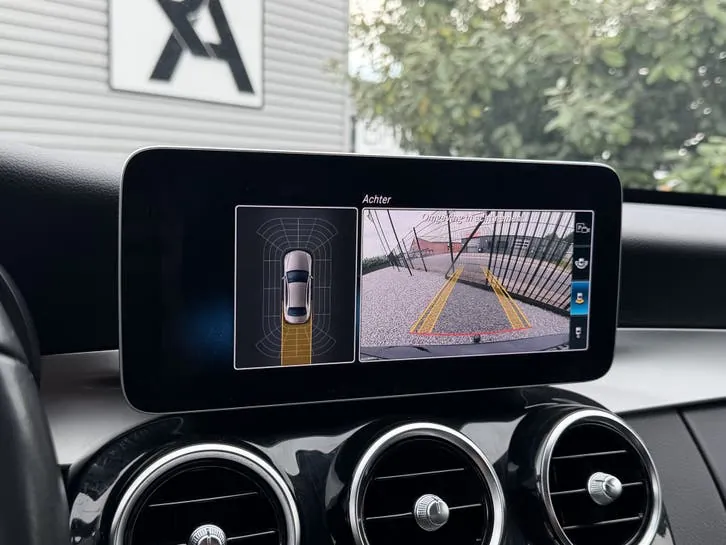 Mercedes-Benz C-Class 2019 photo 2