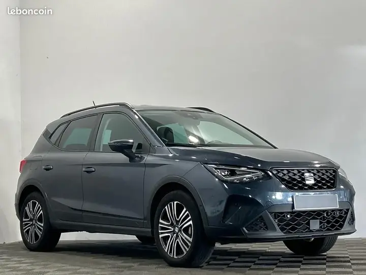 Seat Arona 2024 photo 2