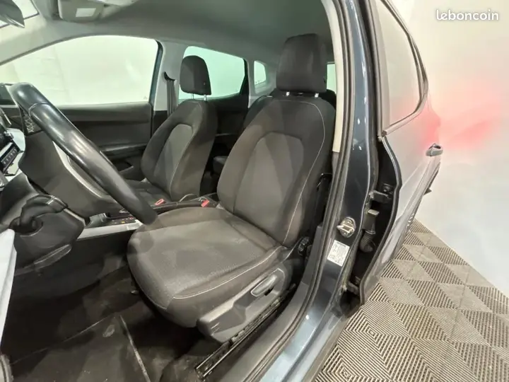 Seat Arona 2024 photo 5