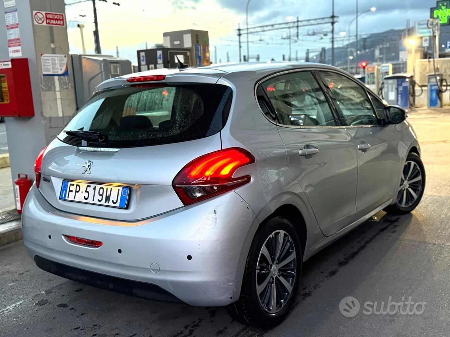 Peugeot 208 2018 photo 5