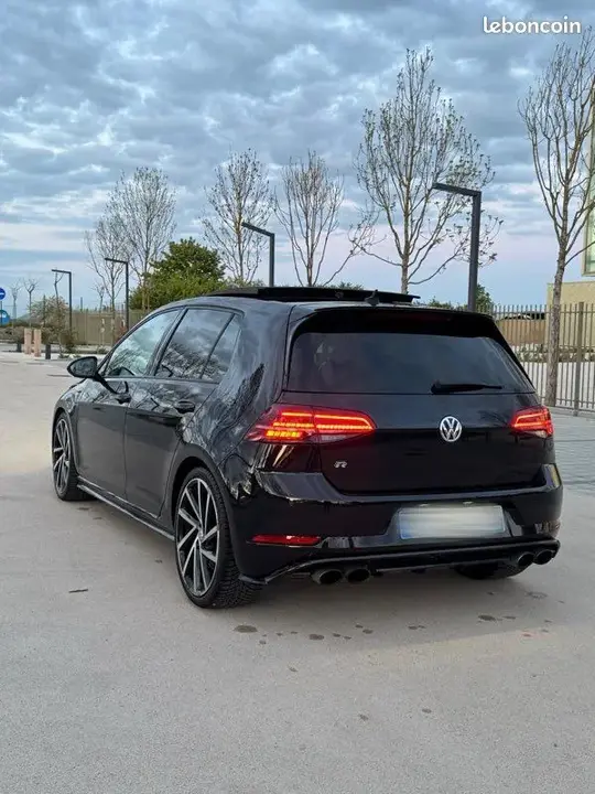 Volkswagen Golf 2018 photo 2