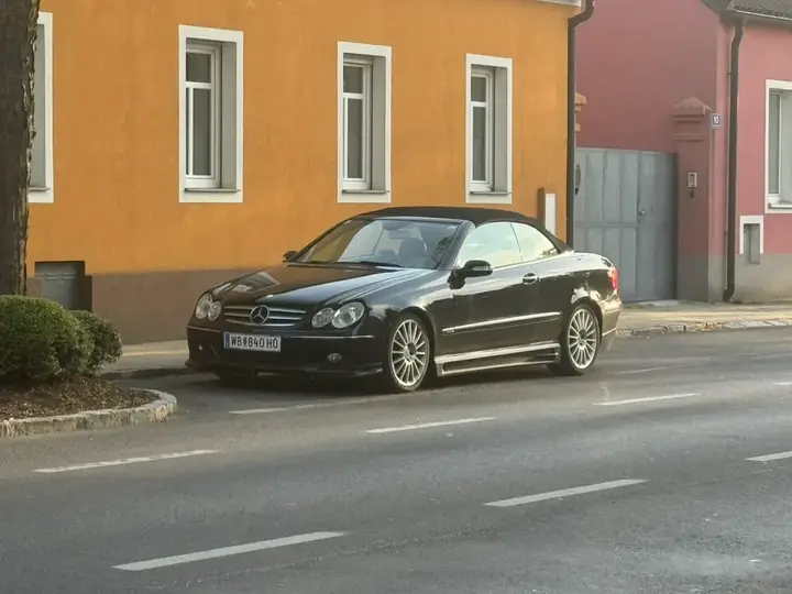 Mercedes-Benz Clk-Class 2006 photo 2