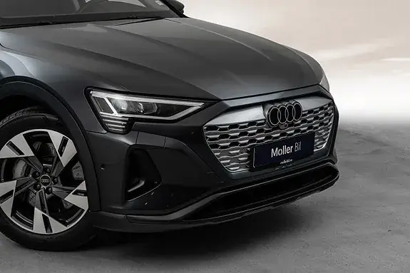 Audi Q8 E-Tron 2024 photo 3