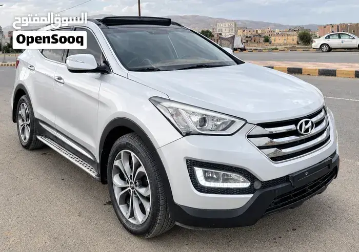 Hyundai Santa Fe 2014 photo 2