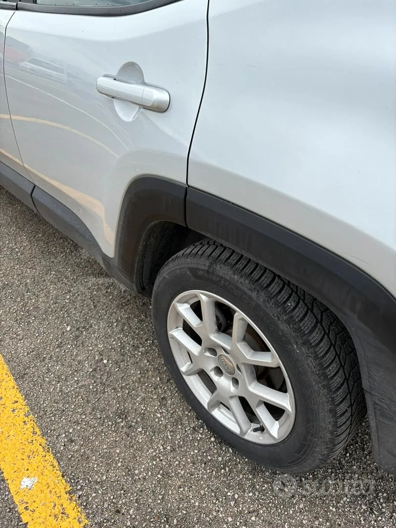 Jeep Renegade 2018 photo 3